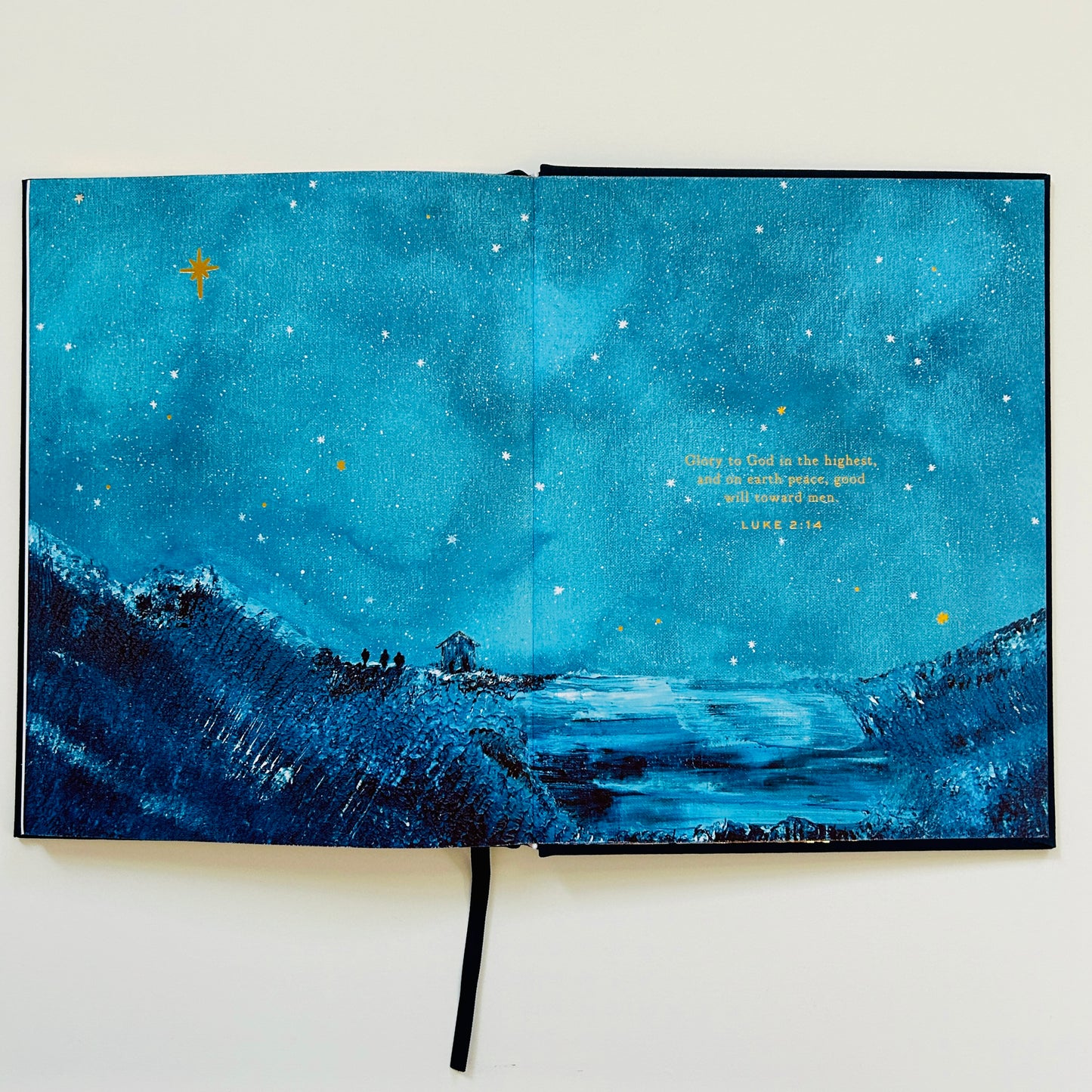 Christmas Memories: A Seasonal Devotional and Keepsake Journal